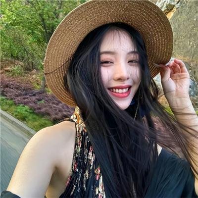 红色尾翼